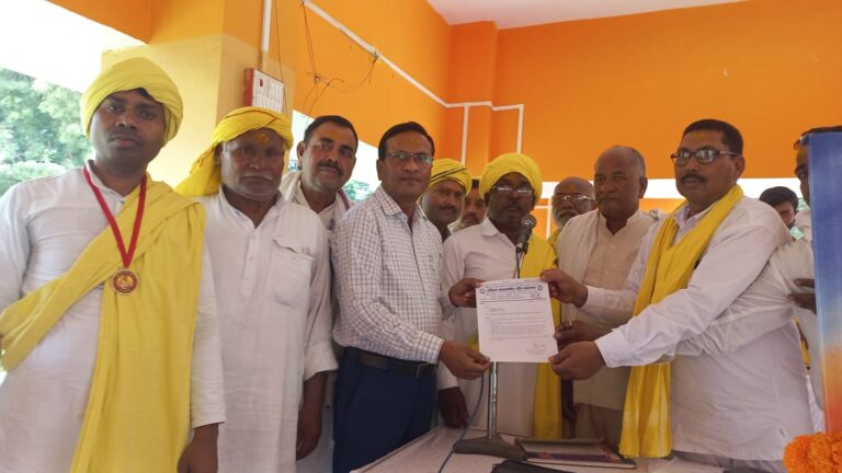 महारानी दुर्गावती के शहादत दिवस पर गोड़ समाज ने दी श्रद्धांजलि, प्रतिमा स्थापना और जाति प्रमाण पत्र की मांग को लेकर सौंपा ज्ञापन