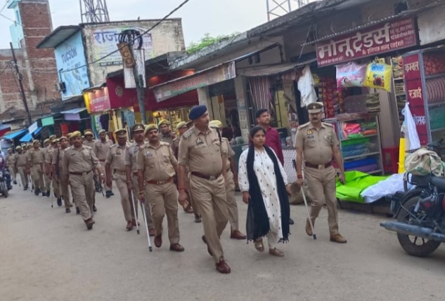 मोहर्रम पर्व को लेकर प्रशासन सतर्क, उपजिलाधिकारी व पुलिस बल ने किया फ्लैग मार्च